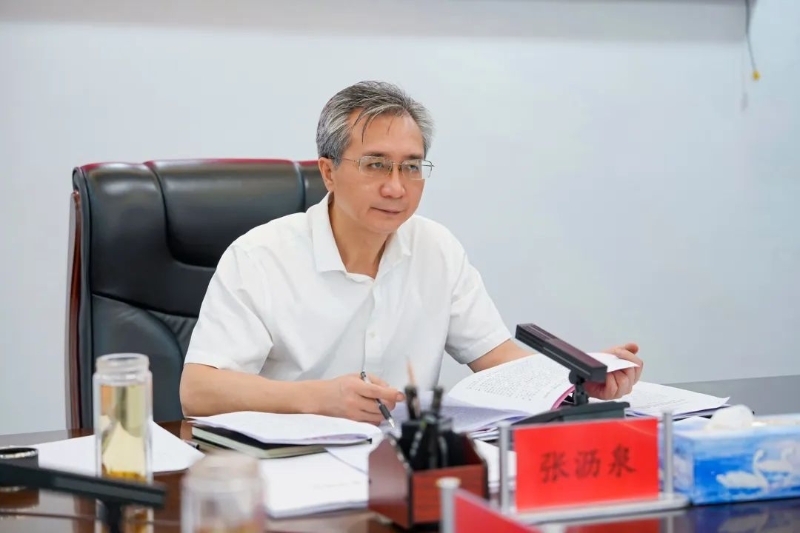 县委深入贯彻中央八项规定精神学习教育集中整治工作推进会召开