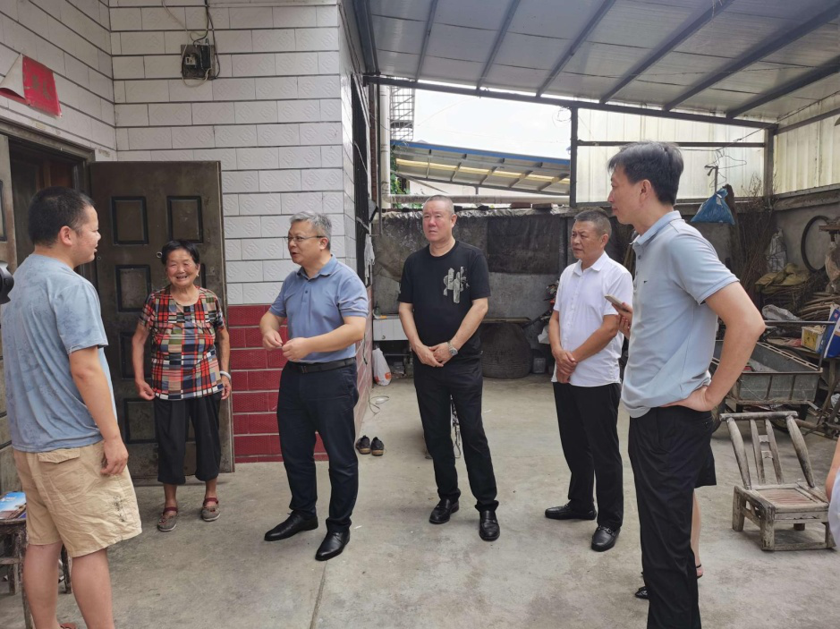 锲而不舍落实中央八项规定精神丨众筹“蓄水”精准识别“放水”看这个县级市兜牢“医疗救助”底线的探索(图2)