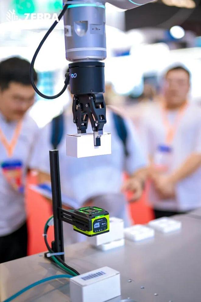 斑马技术：软硬件协同与场景深耕的产业数字化实践(图2)