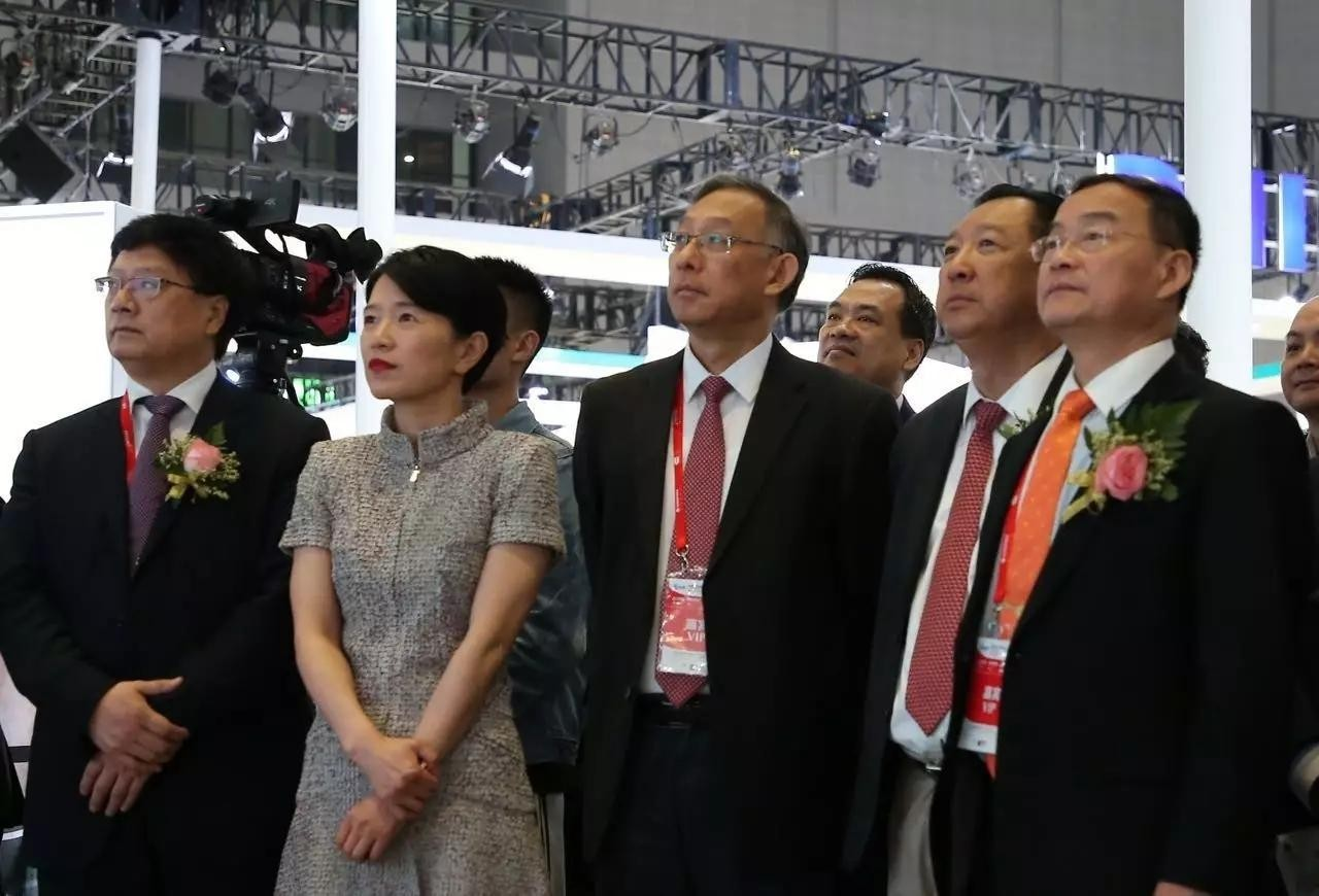 2017 CMEF：看GPS三大家各显神通(图2)