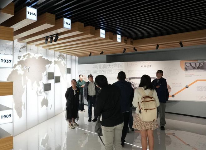 台湾专家团走访大湾区 深度体验医疗创新活力(图5)