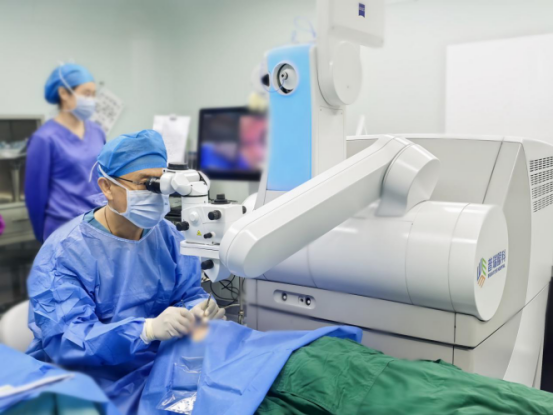 济南大学生近视手术怎么选？暑假摘镜黄金期选对方案少走弯路